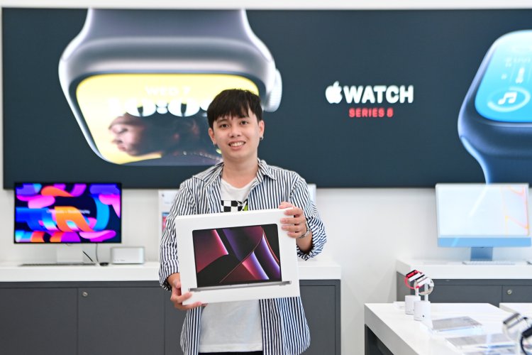 MacBook Pro M2 'cập bến' FPT Shop
