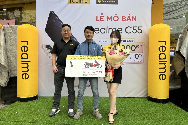 realme trao giải đặc biệt 'Mua Dế Mới - Nhận Xế Mới'