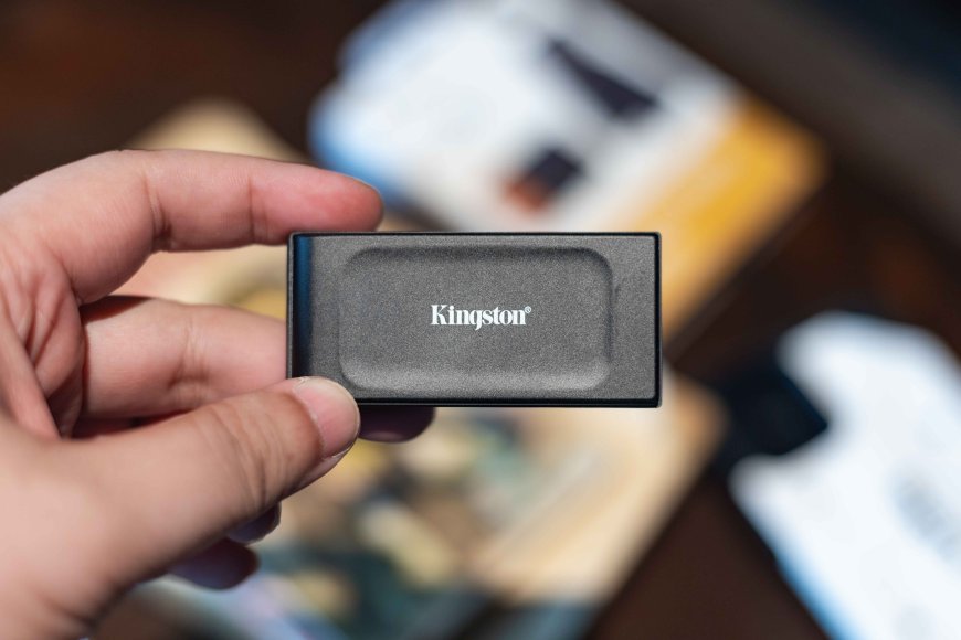 Đánh giá nhanh ổ cứng SSD di động nhỏ gọn Kingston XS1000