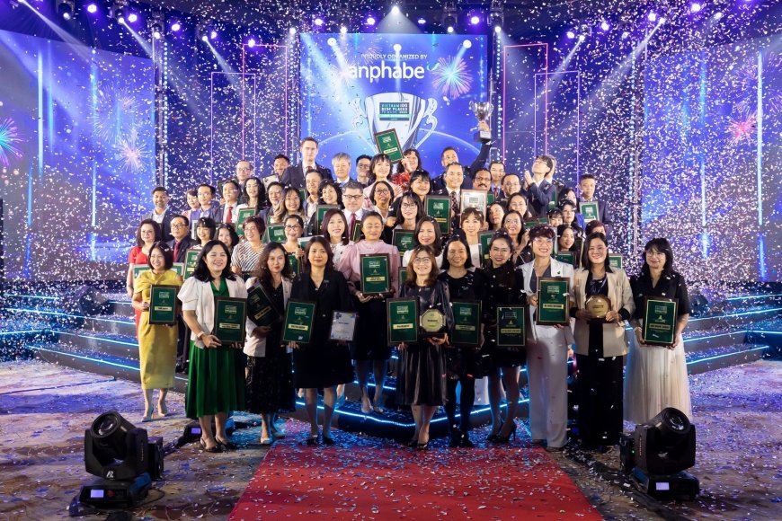 Công bố top 100 nơi làm việc tốt nhất Việt Nam năm 2023