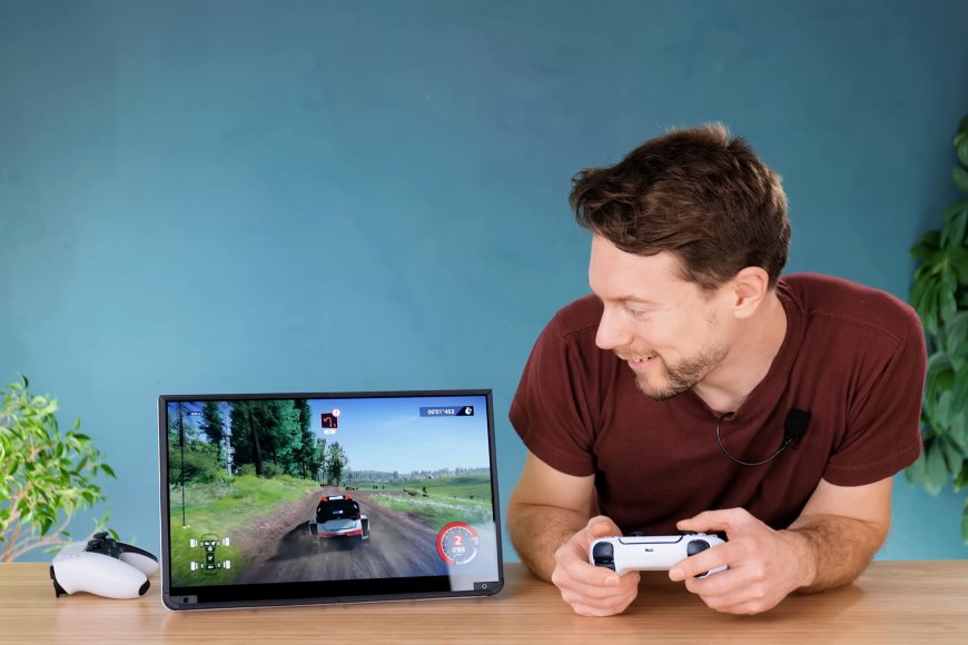 Game thủ 'hô biến' PS5 thành máy tính bảng