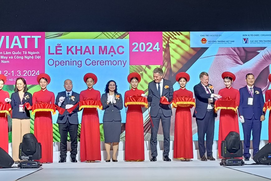 Khai mạc Triển lãm Quốc tế ngành dệt may và Công nghệ dệt Việt Nam