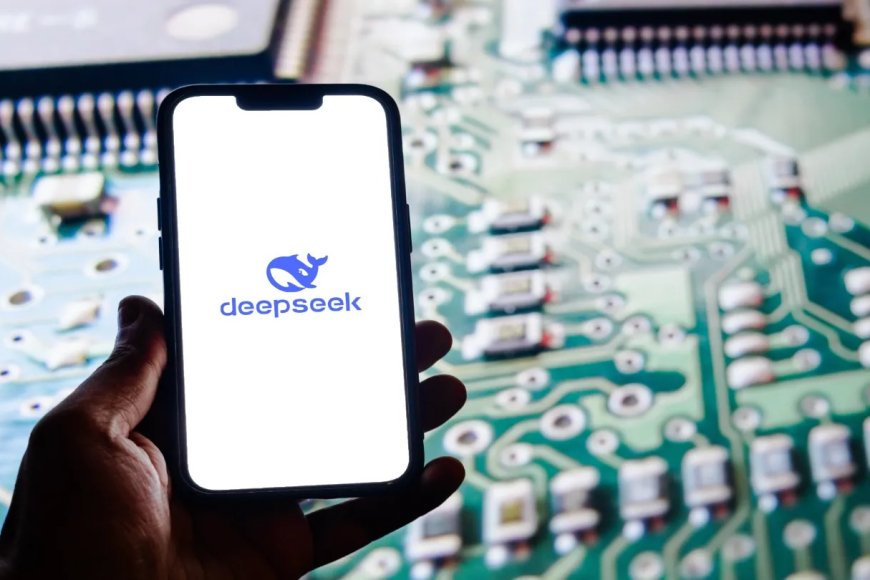 Rộ tin DeepSeek phát triển chip nội bộ