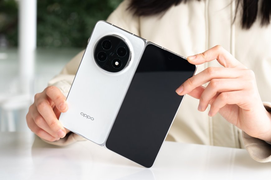 OPPO Find N5 và thử thách 'gánh tạ' 20 kg