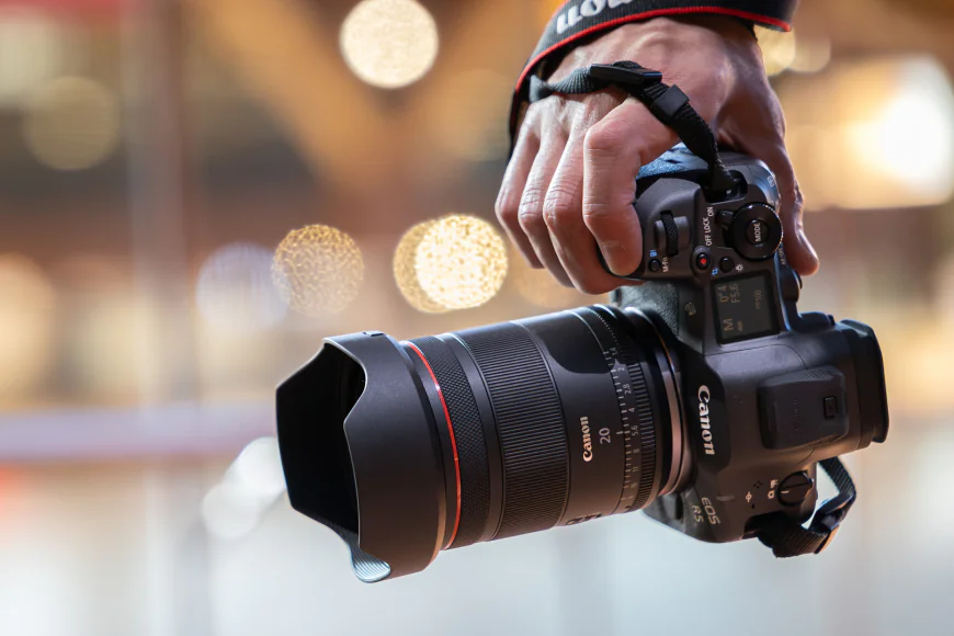 Canon giới thiệu ống kính RF 20mm f/1.4L VCM