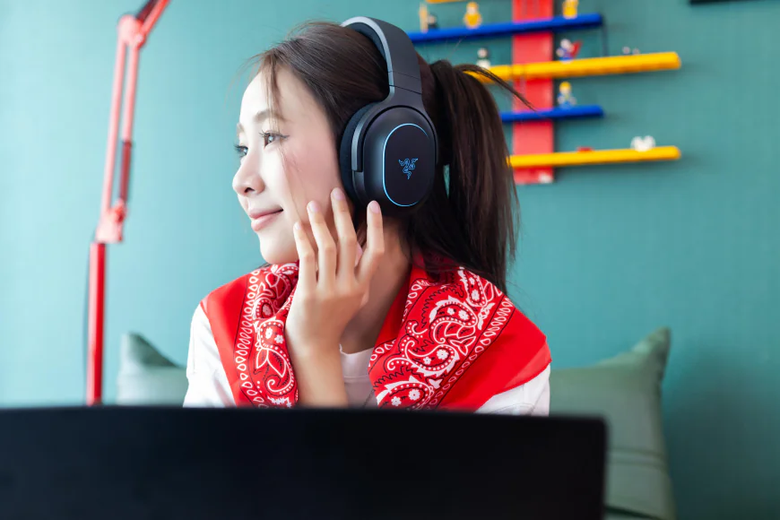 Barracuda X Chroma: Nghe là mê, đeo là ghiền