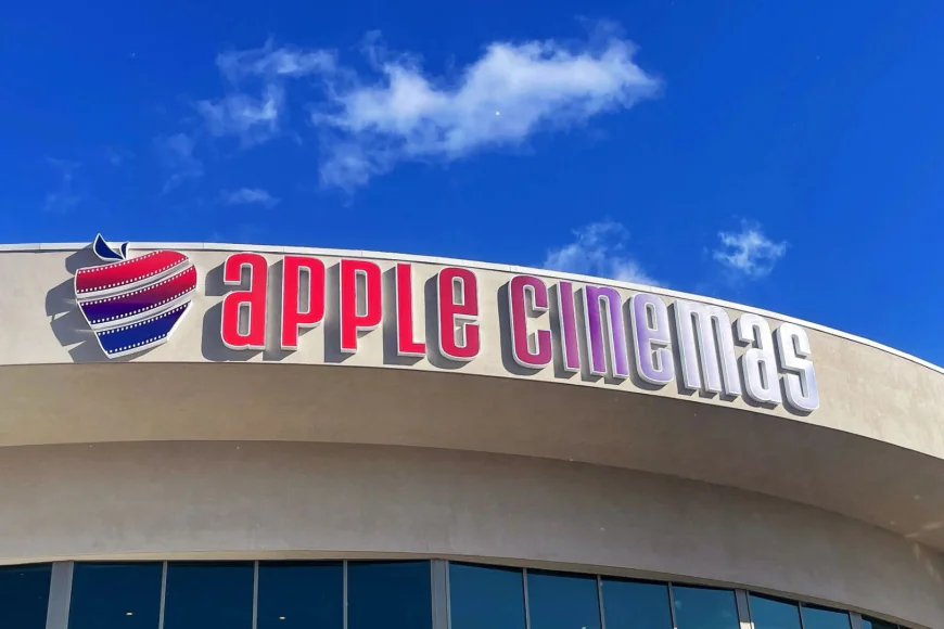 Apple kiện rạp phim Apple