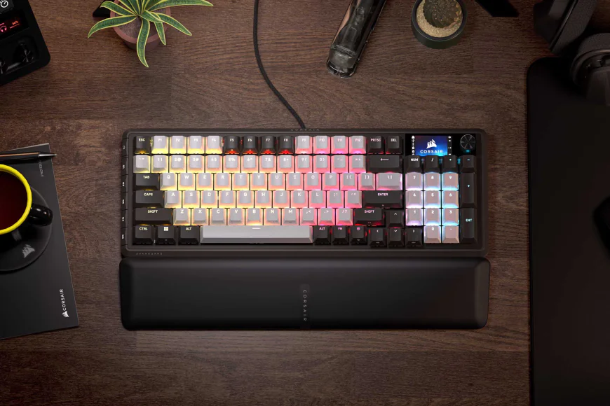 CORSAIR trình làng bàn phím VANGUARD 96 và VANGUARD PRO 96