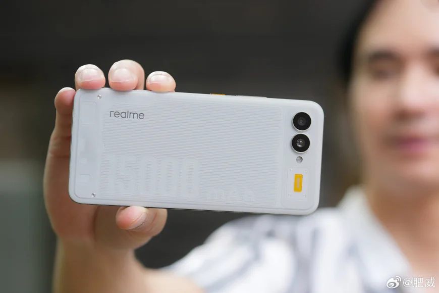 Concept smartphone với viên pin 15.000 mAh