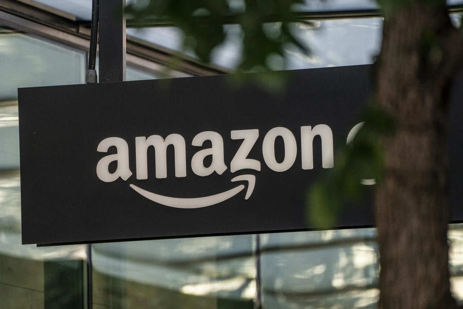 Amazon công bố đợt sa thải nhân sự lớn nhất lịch sử