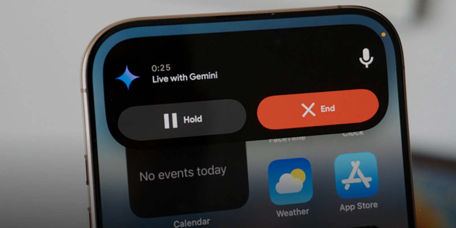 Apple tìm đến Google nhằm tăng cường trí tuệ cho Siri
