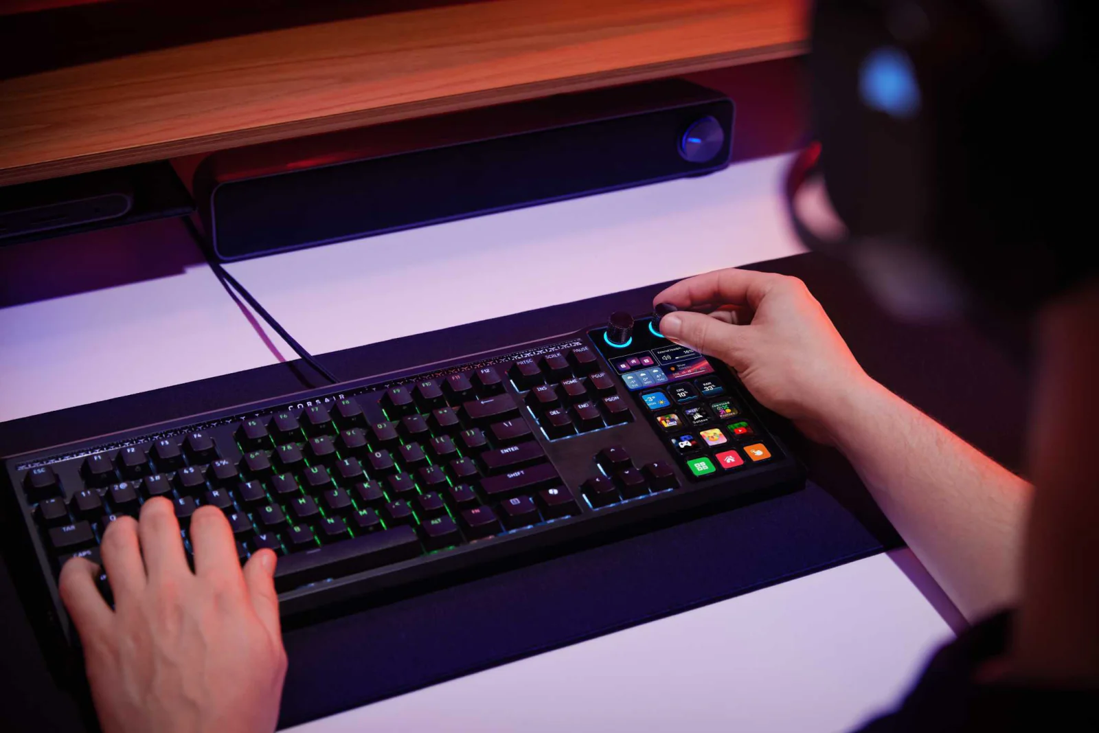 CORSAIR mở bán GALLEON 100 SD toàn cầu