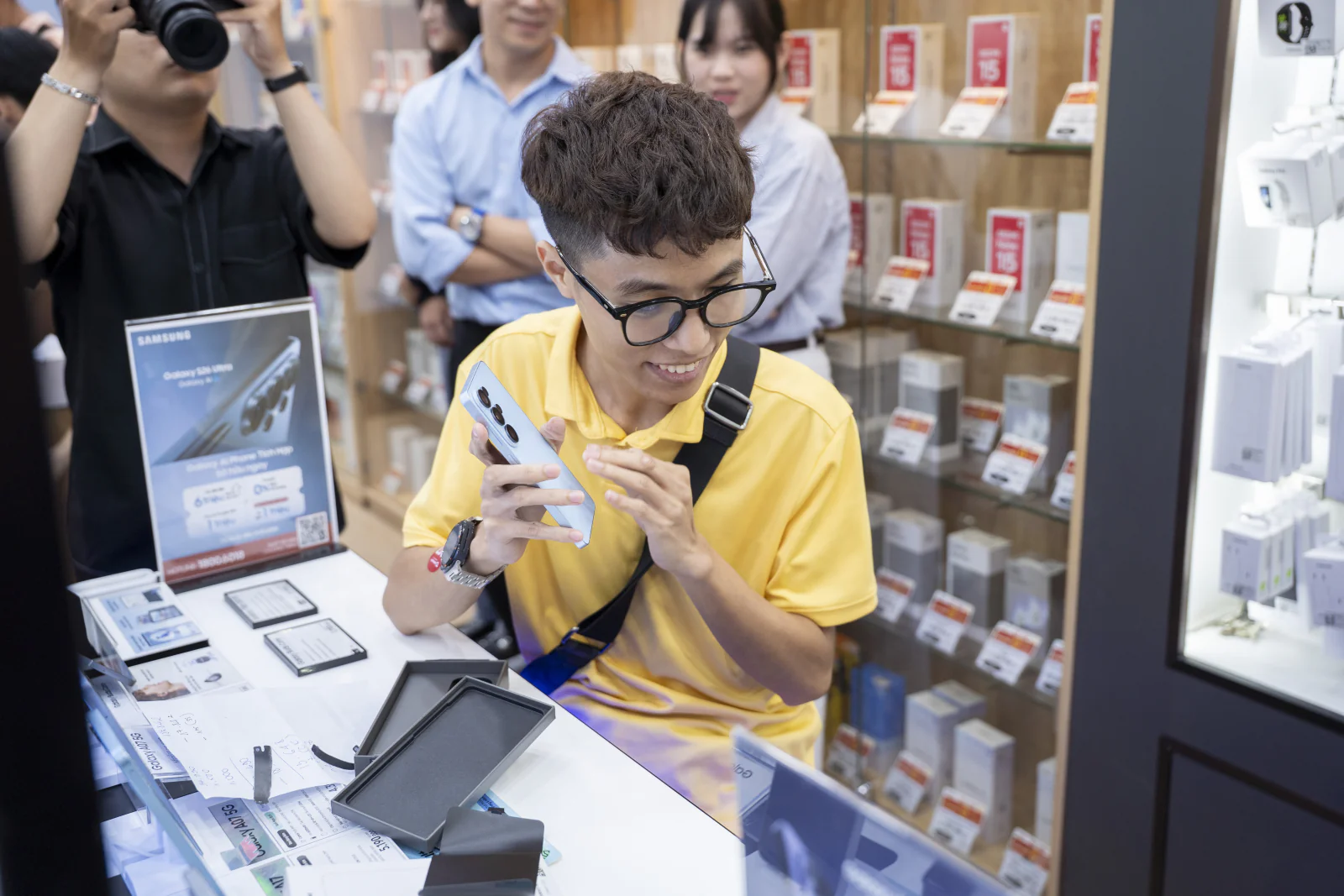 Khách hàng Di Động Việt chuộng Galaxy S26 Ultra