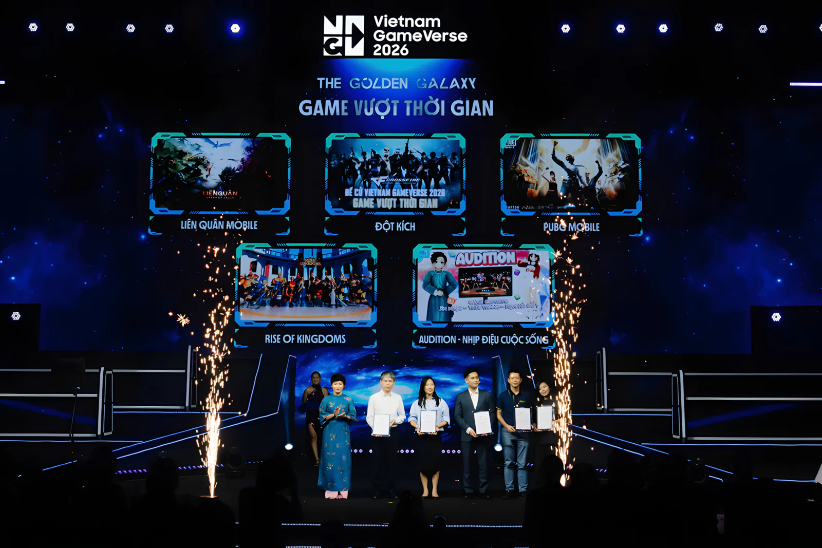 Đột Kích lập 'hat-trick' danh hiệu tại Vietnam GameVerse 2026
