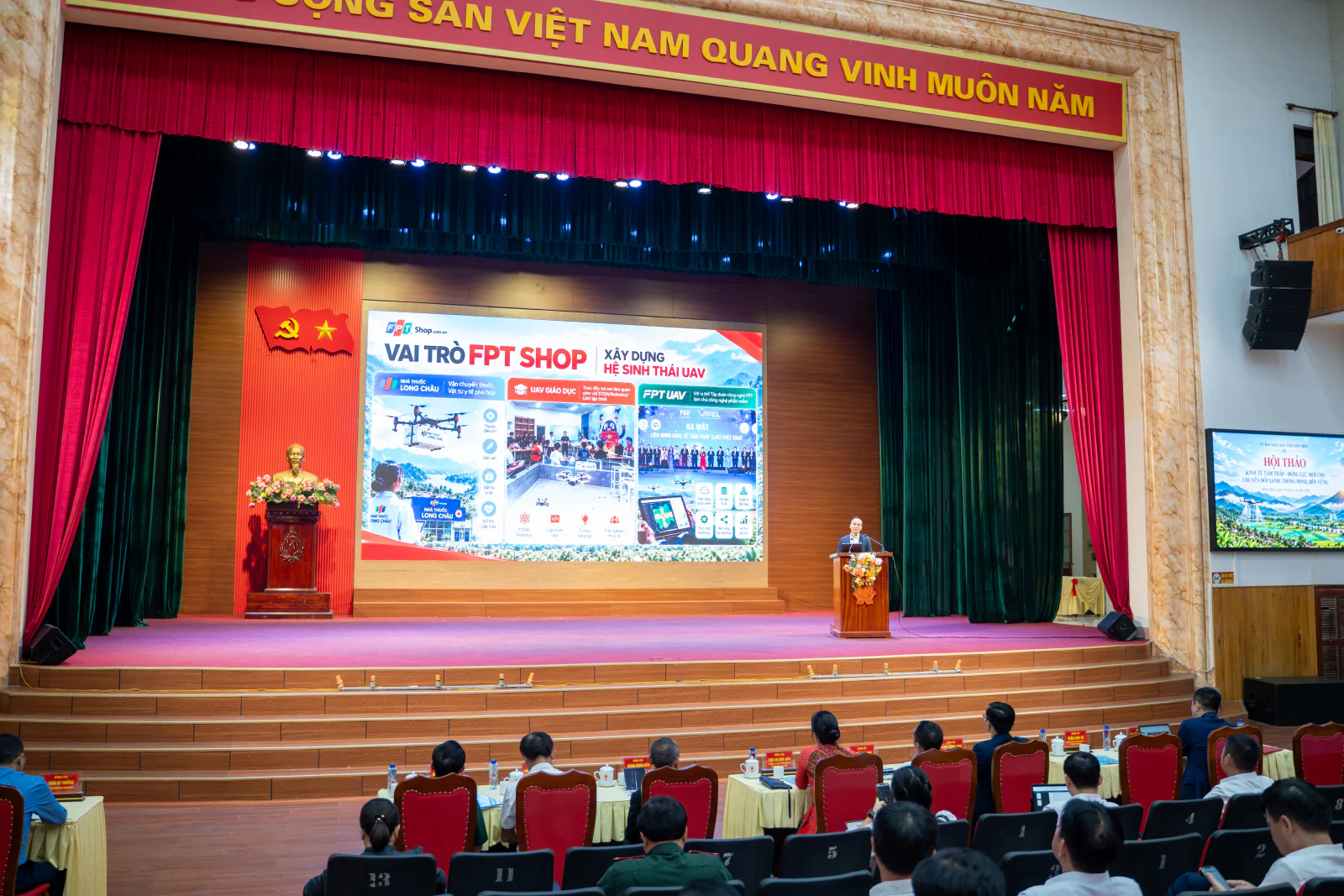 FPT Shop và tỉnh Điện Biên hợp tác triển khai mô hình UAV